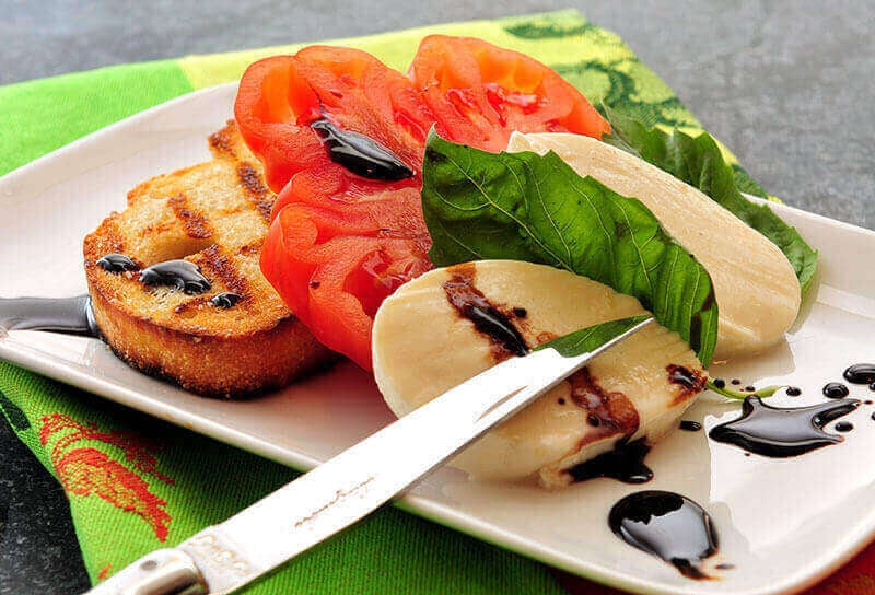 Caprese Salad with Grilled Tuscan Bread