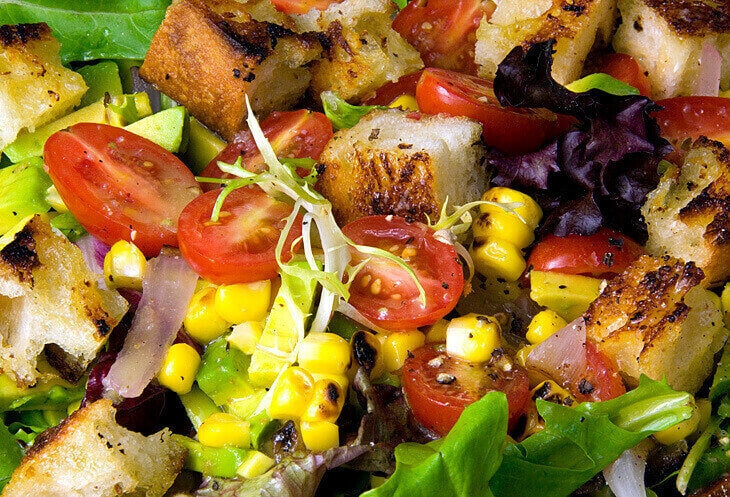 Green Salad with Grilled Corn, Avocado and Red Onion