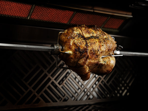 Echo 3 Freestanding Gas Grill | Kalamazoo Outdoor Gourmet