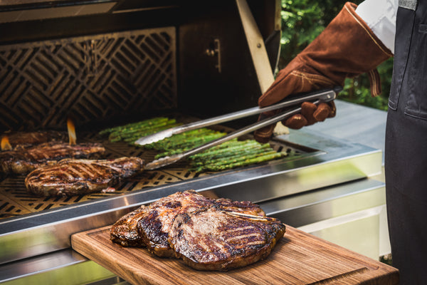 Echo 5 Freestanding Gas Grill | Kalamazoo Outdoor Gourmet