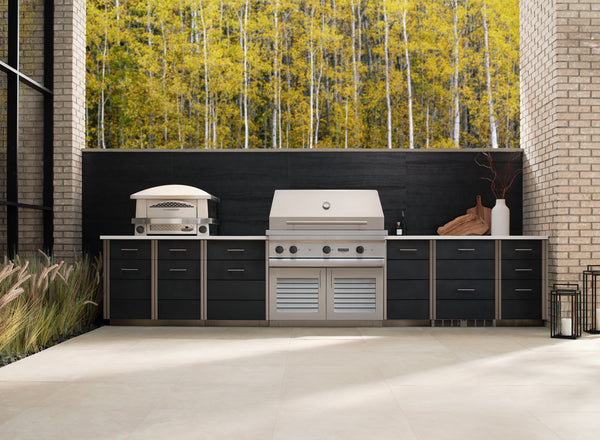 The Echo reaches high searing temperatures. Its laser-cut grates retain more heat for a premium-quality sear.