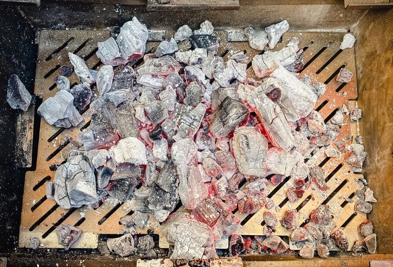 Memphis-ribs-charcoal.jpg