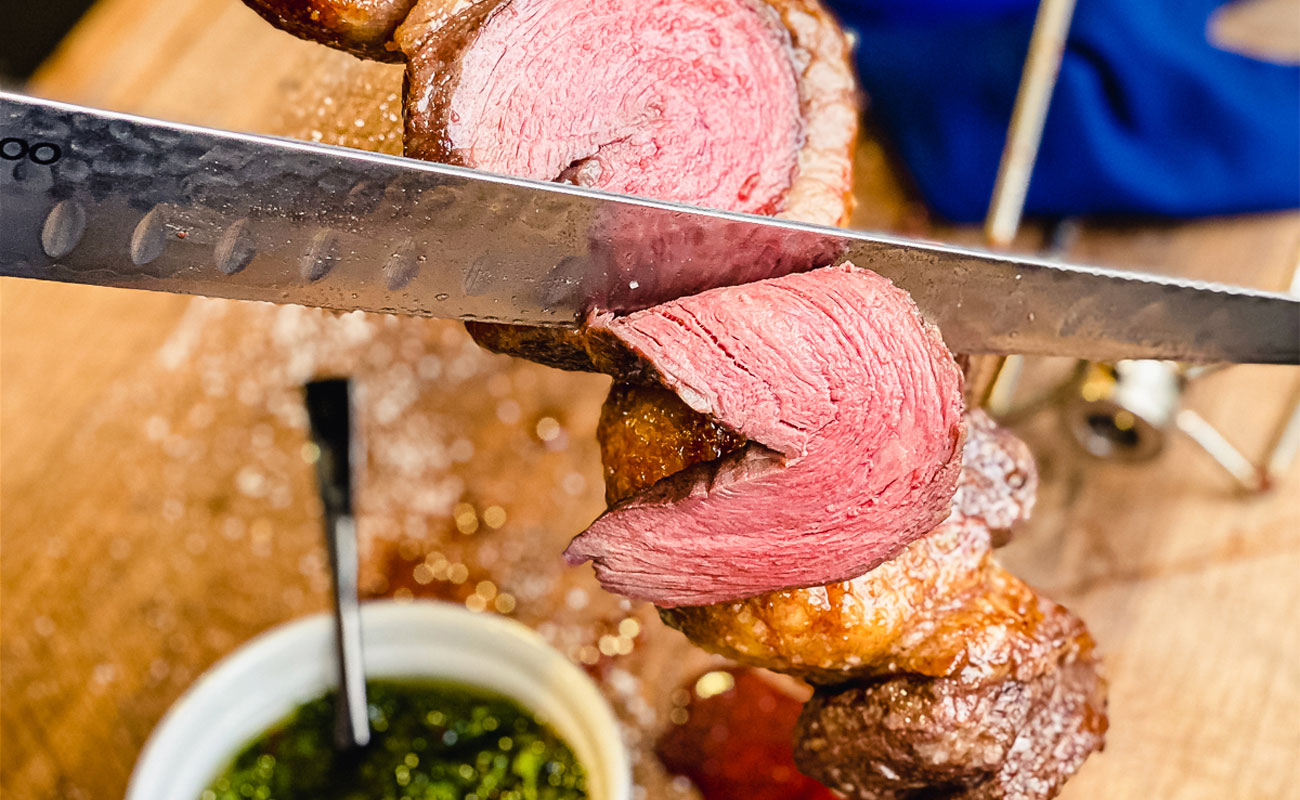 Steak rotisserie at the steakhouse, sliced picanha, Picanha 21217219 PNG