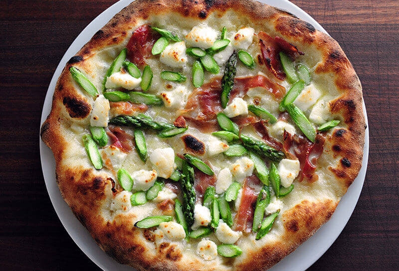 Image of Asparagus and Prosciutto Pizza